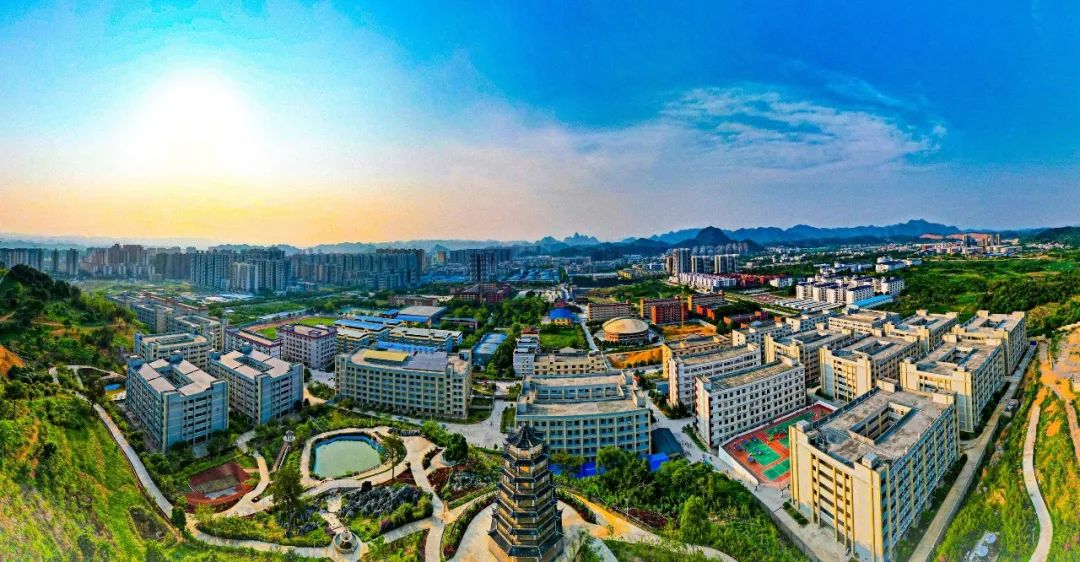 廣西工程職業(yè)學(xué)院繼續(xù)教育學(xué)院校園環(huán)境